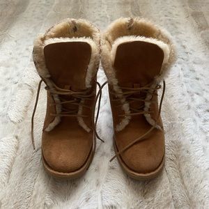Ugg Quincy Boots